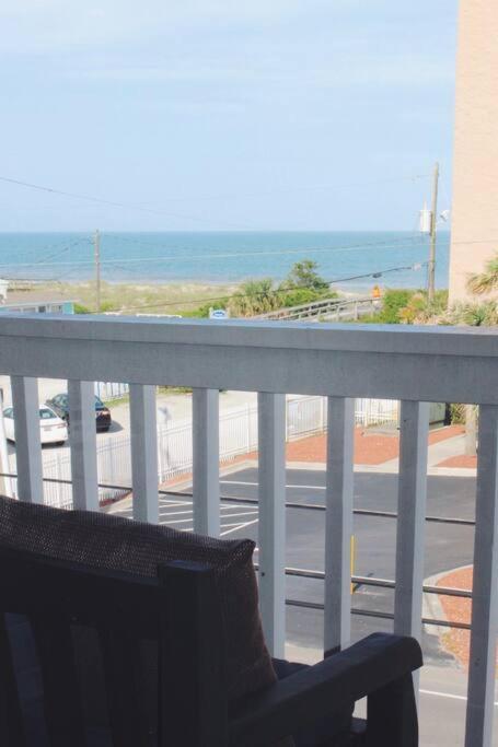 Kraken'S Den * Oceanview * Steps To Ocean * Pool Apartment Carolina Beach Bagian luar foto
