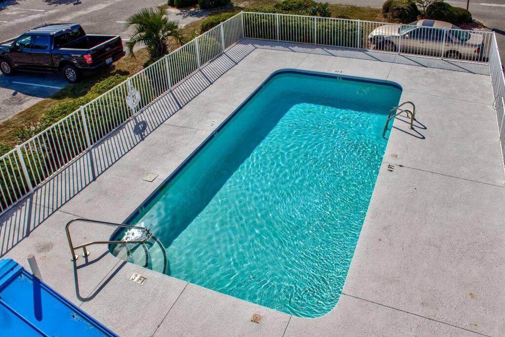 Kraken'S Den * Oceanview * Steps To Ocean * Pool Apartment Carolina Beach Bagian luar foto