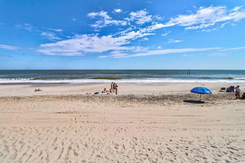 Kraken'S Den * Oceanview * Steps To Ocean * Pool Apartment Carolina Beach Bagian luar foto