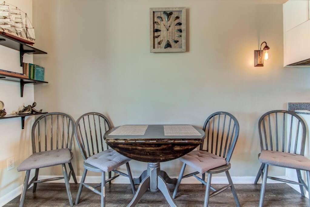 Kraken'S Den * Oceanview * Steps To Ocean * Pool Apartment Carolina Beach Bagian luar foto