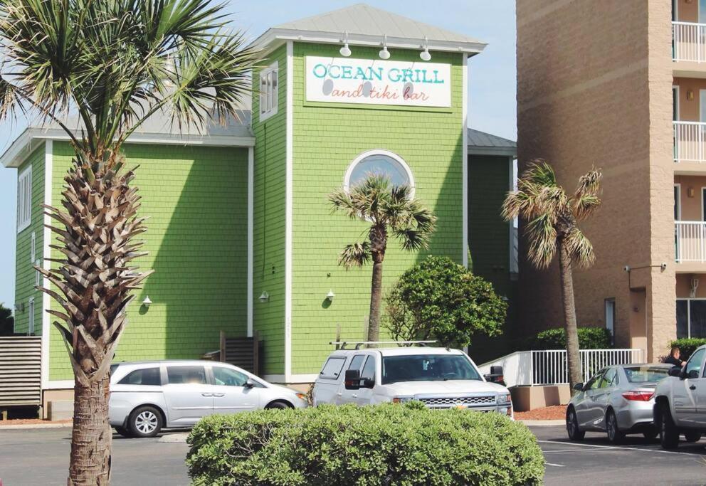 Kraken'S Den * Oceanview * Steps To Ocean * Pool Apartment Carolina Beach Bagian luar foto